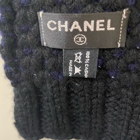 NWOT Chanel Navy Cashmere CC
Logo Shooting Star Scarf - Picture 4 of 16